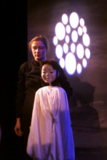 Tsuru bitte um Hilfe (C) by Cassiopeia Theater